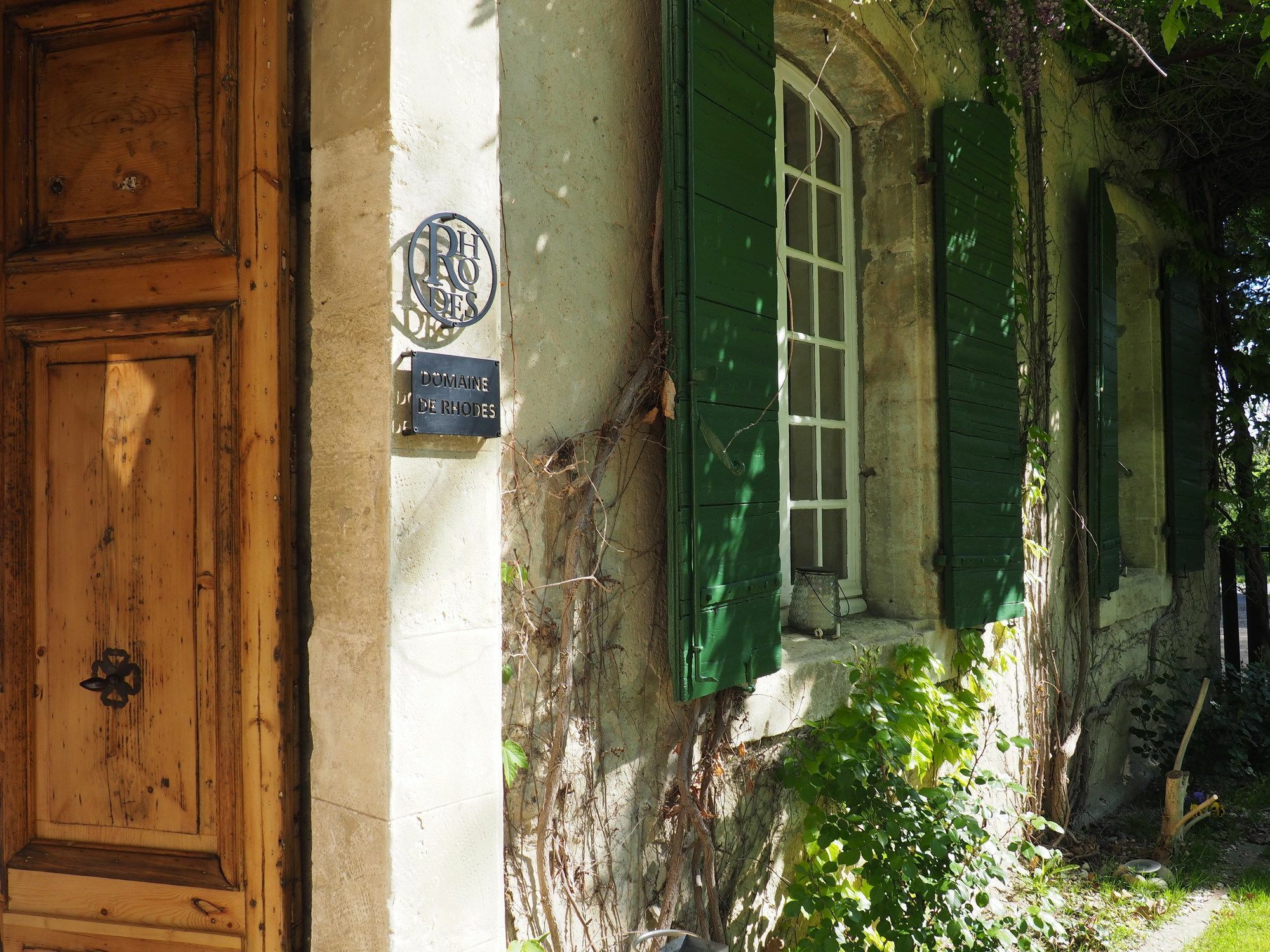 Les Gites Du Domaine De Rhodes Avignon Exterior foto
